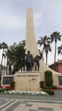 standbeeld v Ataturk